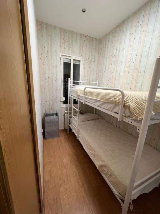 Apartamento En El Centro De Madrid - Atocha Apartment Luaran gambar